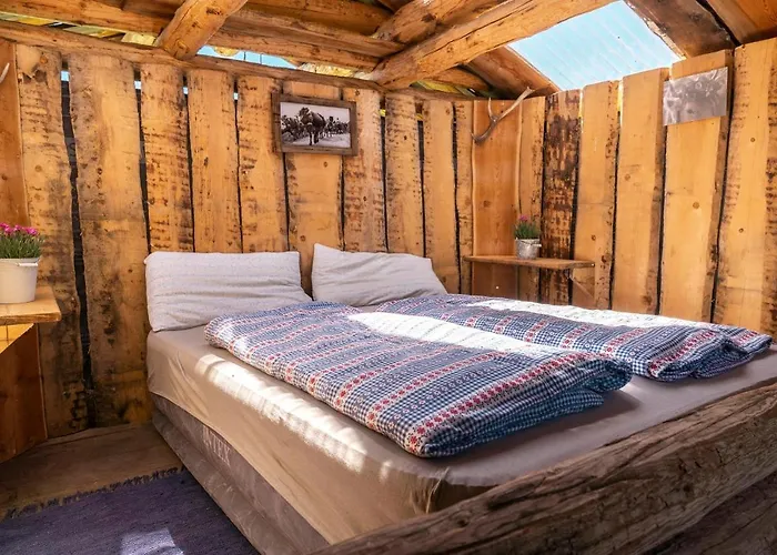 Konukevi Tgamon Somtgant Mit Glasdach Malmigiuer